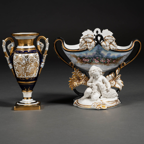 Set of porcelain and biscuit centerpiece and porcelain vase in cobalt blue porcelain of the 20th century.