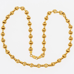 18kt yellow gold link choker.