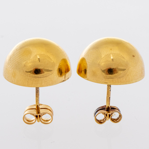 Pareja e pendientes semiesféricas en oro amarillo de 18 Kt.