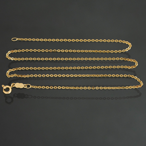 Cadena de pequeños eslabones en oro amarillo de 18kt.