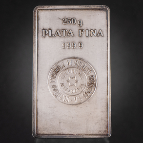 Lingote de 250 gramos de plata fina, pureza 999,9 de la Sociedad de metales preciosos S.A. Fundidores afinadores.