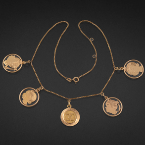 Cadena con cinco colgantes de cabezas de niños en oro amarillo de 18 kt