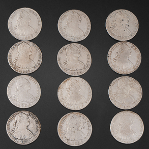 Conjunto de doce monedas de Reales de a Ocho de Carlos IV