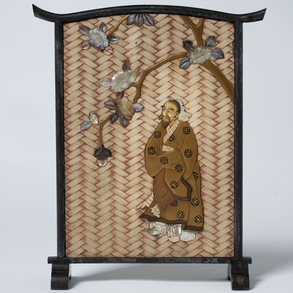 Biombo japonés periodo Meiji (1868-1912) en bronce, con aplicaciones de nácar, hueso y trenzado de bambú.
