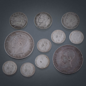 Conjunto de 11 monedas de plata del siglo XIX