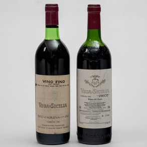 Botella Vega Sicilia Unico cosecha del año 1983 nº 17190 y botella Vega Sicilia tinto 