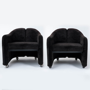 Eugenio Garli (Milán, 1923-2013) Pareja de butacas vintage  P142 para TECNO tapizadas en pana color negro.