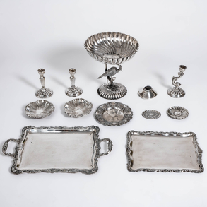 Miscelánea de piezas de plata española y punzonada del siglo XX
