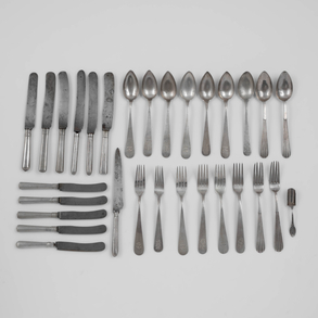 Cubertería incompleta en plata española de diferentes cuberterías